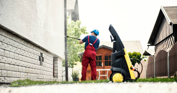 Best Deck Pressure Washing  in Ellinwood, KS